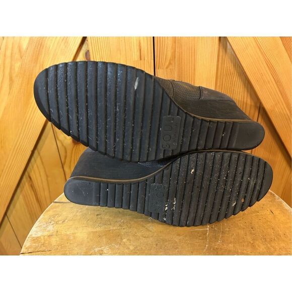 SOUL Naturalizer Women's Haley2 Ankle Boot, Black Nubuck, Size 8M Wedge Zip Up - Picture 7 of 8